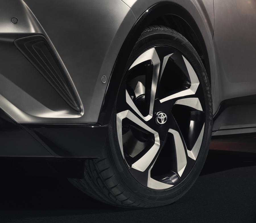 Колеса Toyota C-HR Hy-Power Concept 2017 года  (фото 16 из 20)